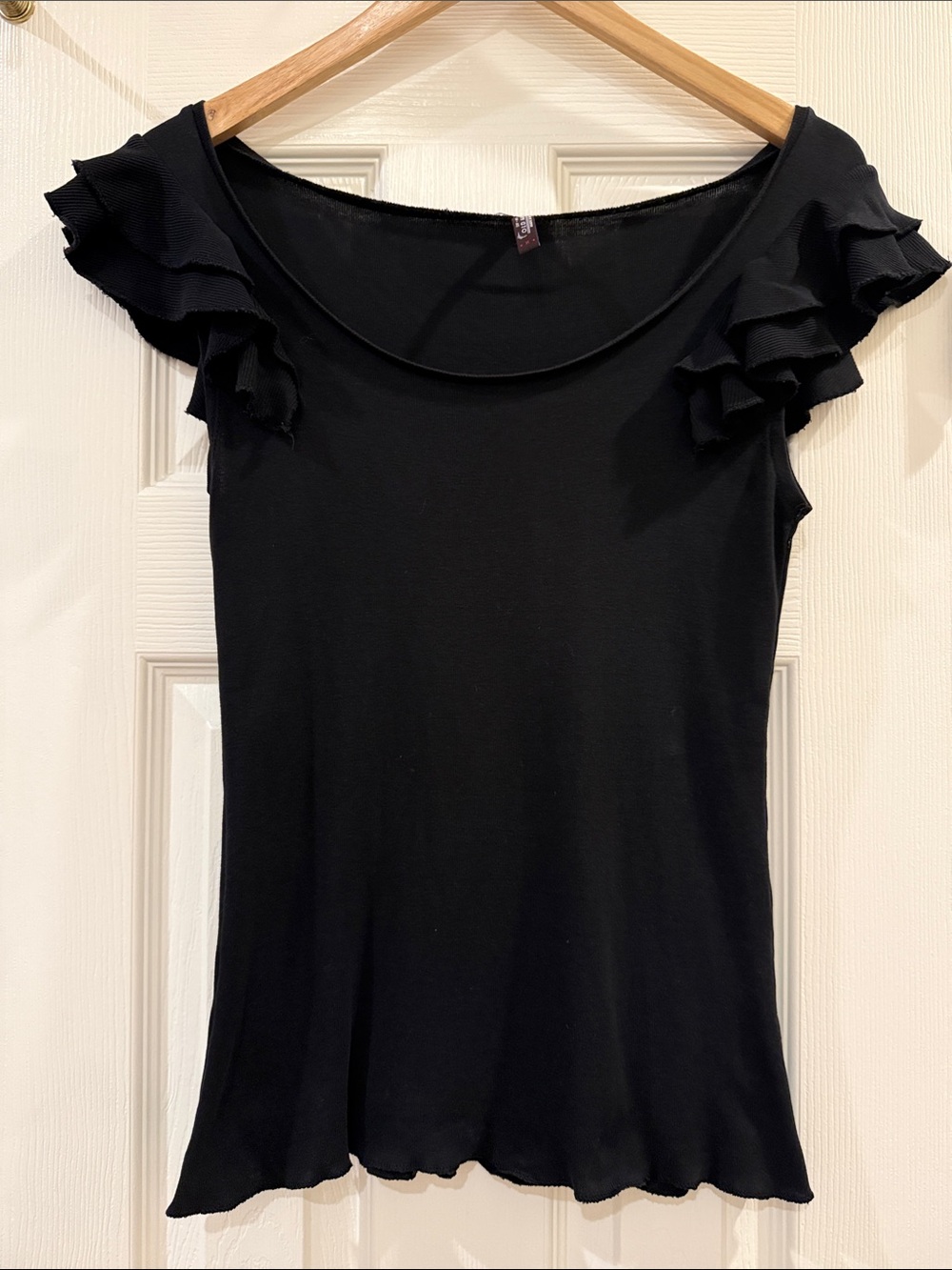 Fall 2007 Old Navy Soft Cotton Ribbed Knit Flutter Sleeve Tank, Medium, Black